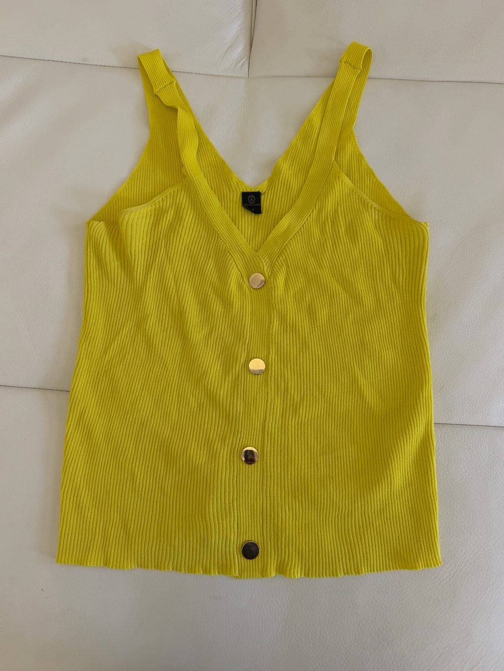 Ribbed V-Neck Button Front Tank Top - Yellow